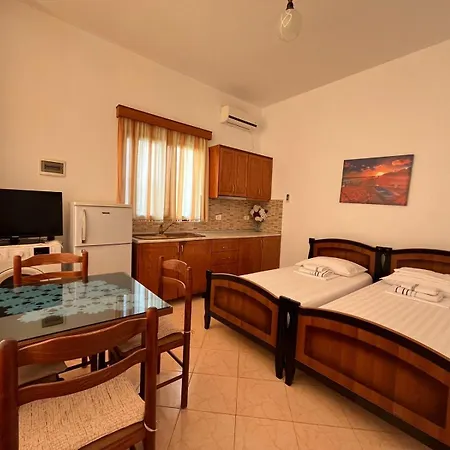 Apartment Center Ksamil
